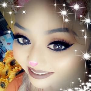 Meet your Posher, Monica